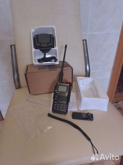 Радиостанция (рация) ручная, новая