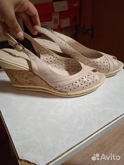 Босоножки женские 39 размер