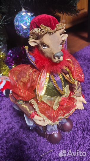 Игрушка под ёлку