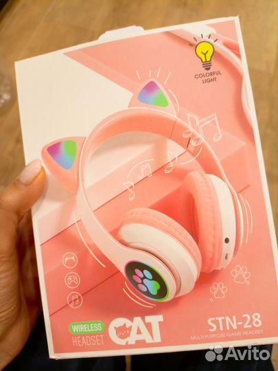 Новые беспроводные наушники с ушками