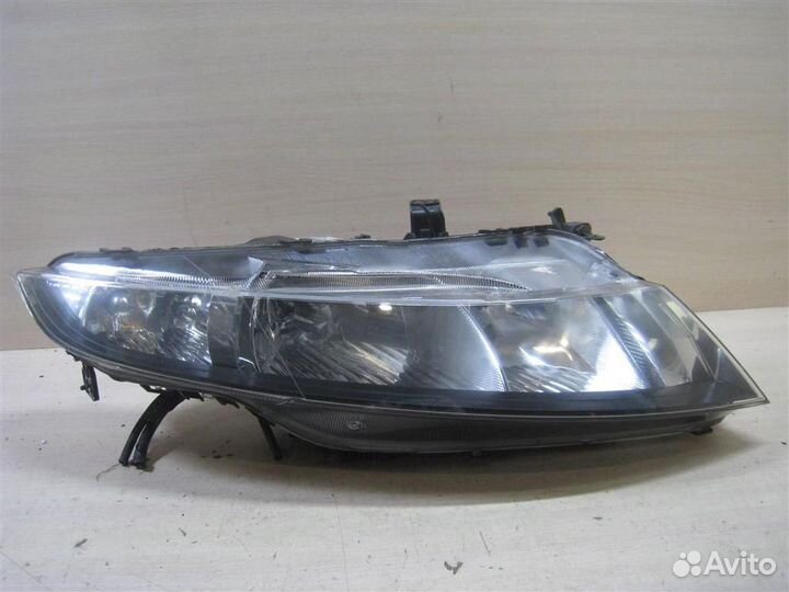 Фара правая Honda Civic 5D (FN) 2007