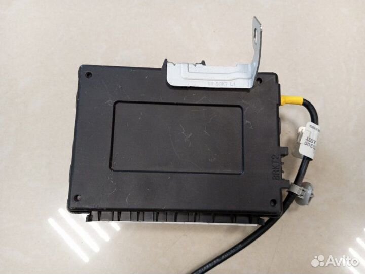 Блок управления центральным замком Kia Carens FG