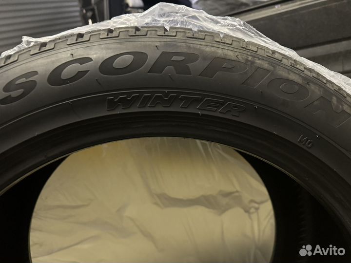 Pirelli Scorpion 285/45 R21 и 315/40 R21