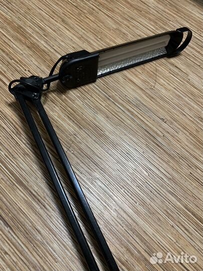 Лампа настольная