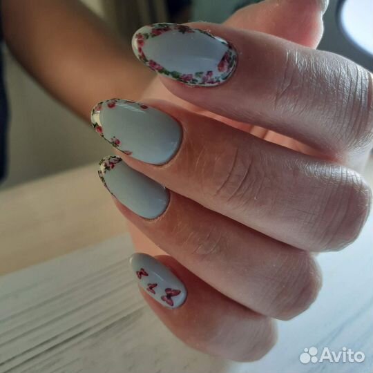 Маникюр и педикюр