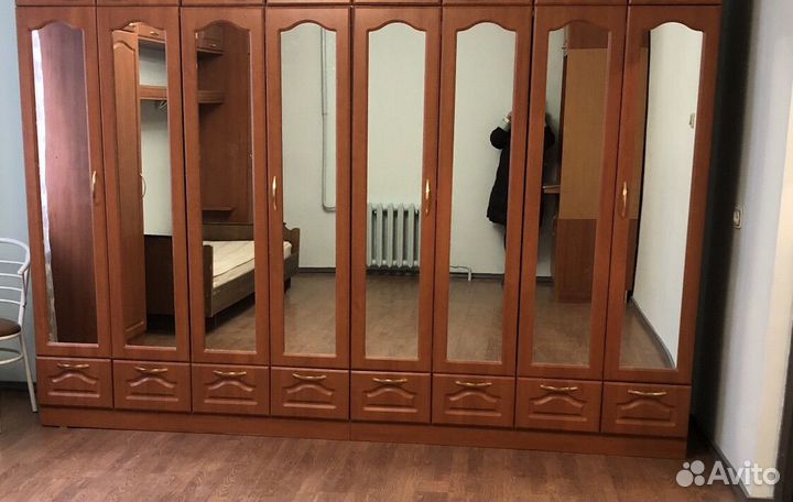Шкаф плательный бу