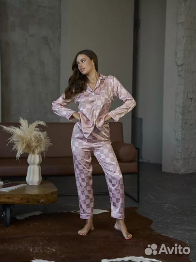 Пижама женская шелковая новая S розовая