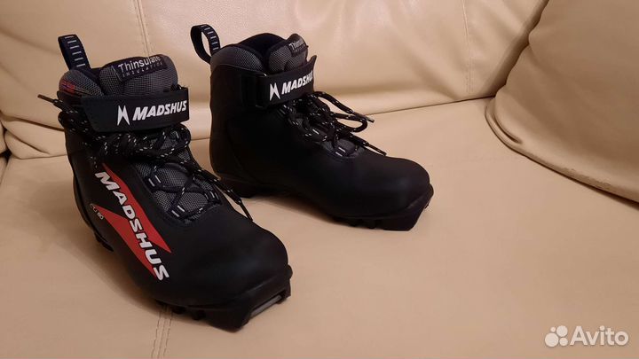 Лыжные ботинки 31, 34 и 37 р-р