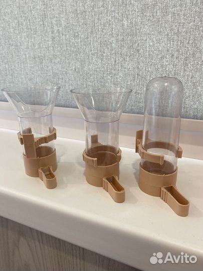 Поильник, кормушки