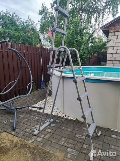 Лестница для каркасного бассейна бу