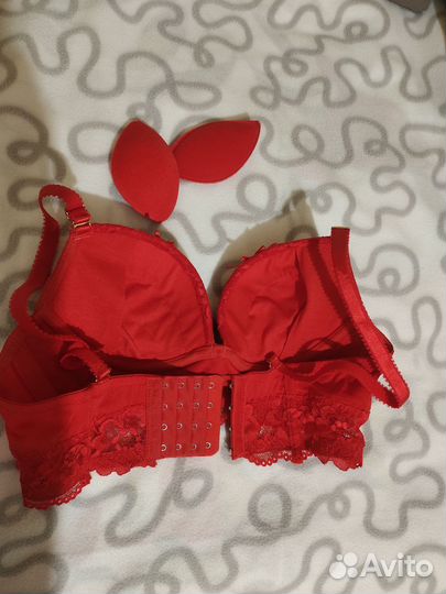 Бюстгальтер с кожаной вставкой