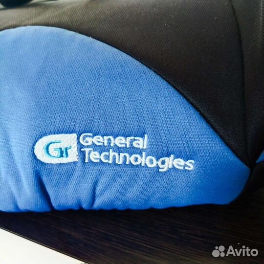 Детский бустер автомобильный