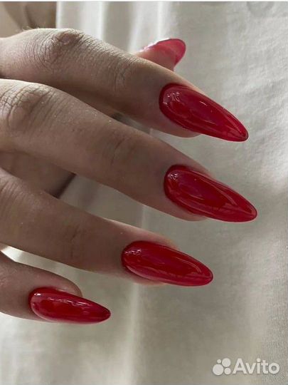 Мастер маникюра и педикюра