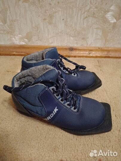 Продаю лыжные ботинки Nordic (34-размер)