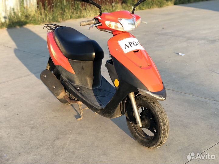 Скутер Suzuki lets 2 new Япония