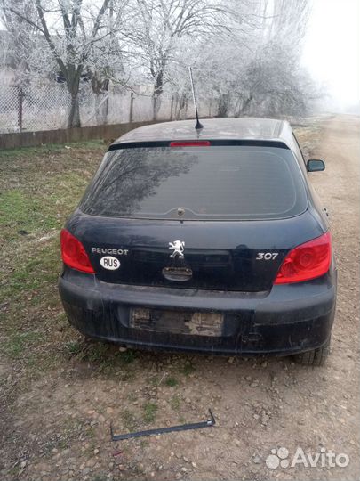 Крышка багажника Пежо 307