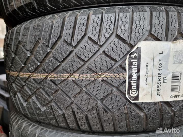 Continental ContiVikingContact 7 225/55 R18 102T