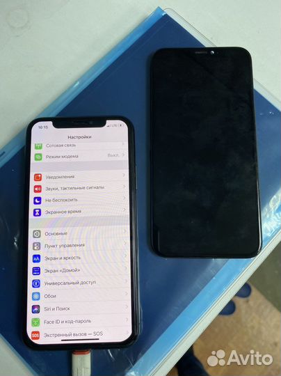 Дисплей iPhone X