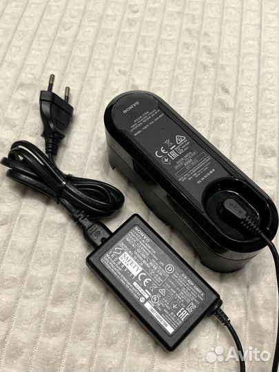 Зарядная станция PlayStation 4 Оригинал