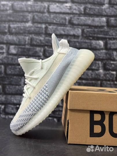 Кроссовки adidas yeezy boost