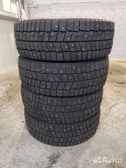 Continental VanContact Ice 215/60 R17C 109R