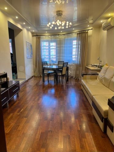 3-к. квартира, 94 м², 4/6 эт.