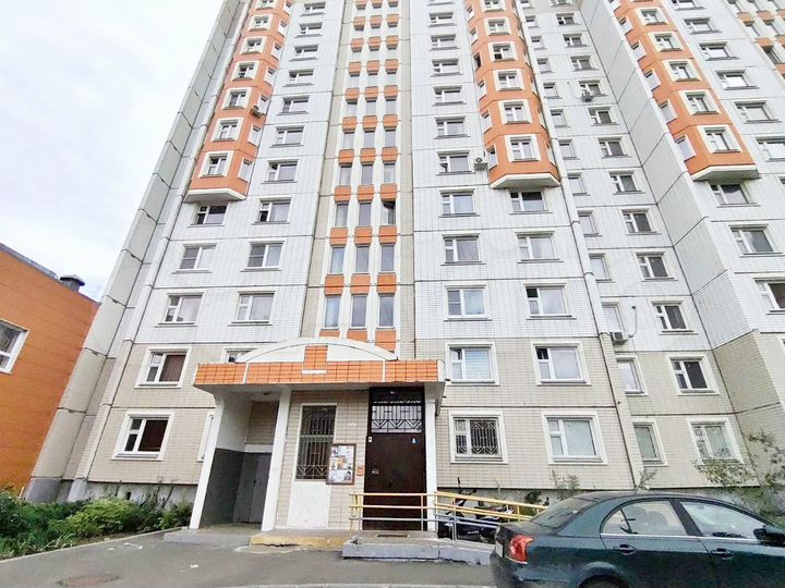 Доля в квартире-студии, 72,2 м², 1/17 эт.