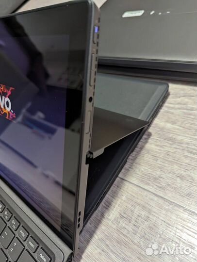 Lenovo miix 520-12IKB 8 GB Ram/256 GB SSD