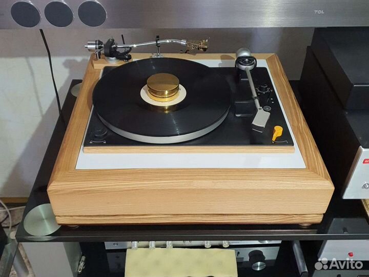 Виниловый проигрыватель Авторский