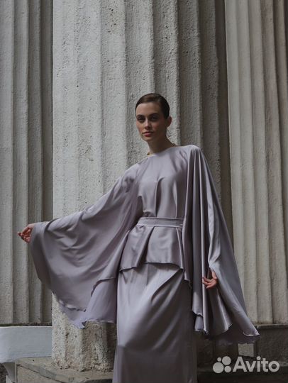 Костюм с юбкой вечерний