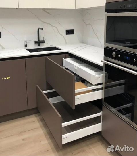 Кухонный гарнитур угловой на заказ