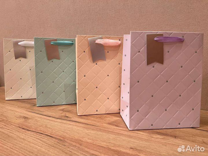 Подарочные пакеты