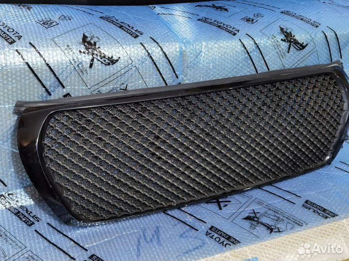 Решетка Toyota Land Cruiser 200 2008-2012