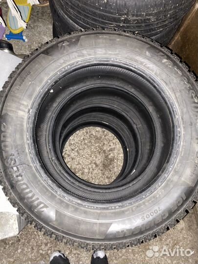 Bridgestone Ice Cruiser 7000S 225/60 R17