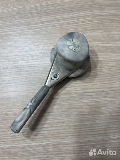 Закаточная машинка для жестяных банок СССР