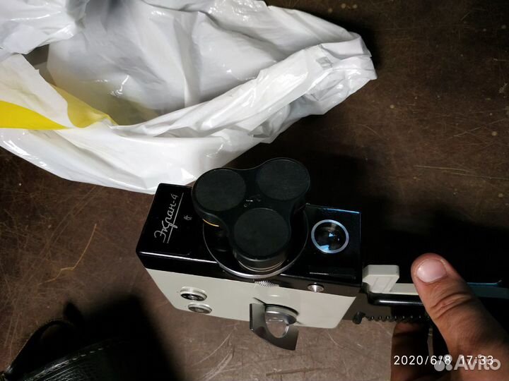 Видеокамера Экран 4