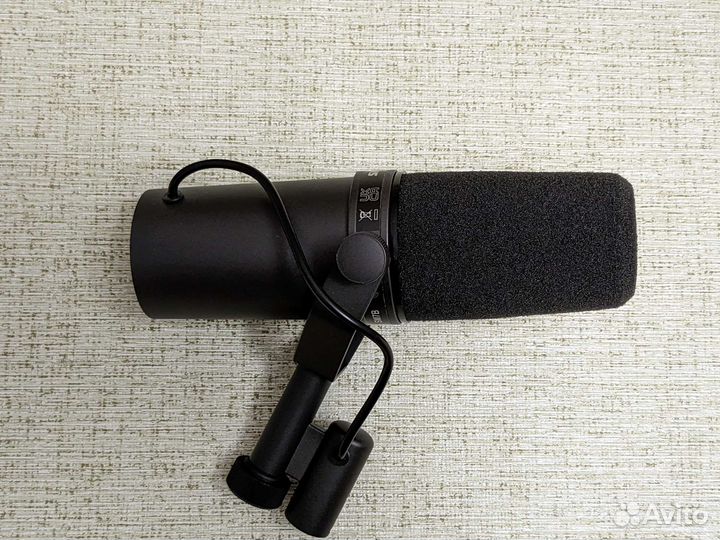 Студийный микрофон Shure SM7B