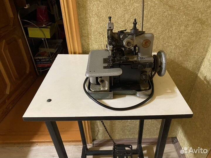 Оверлок промышленный бу