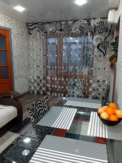 3-к. квартира, 60 м², 2/4 эт.