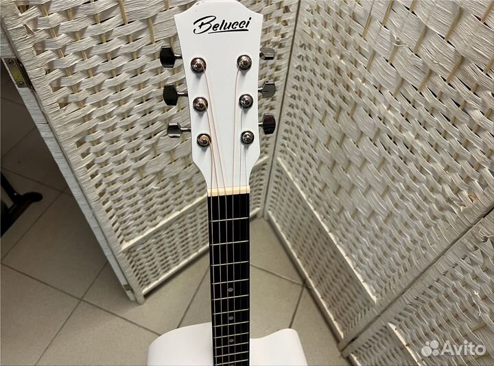 Гитара для обучения с комплектом