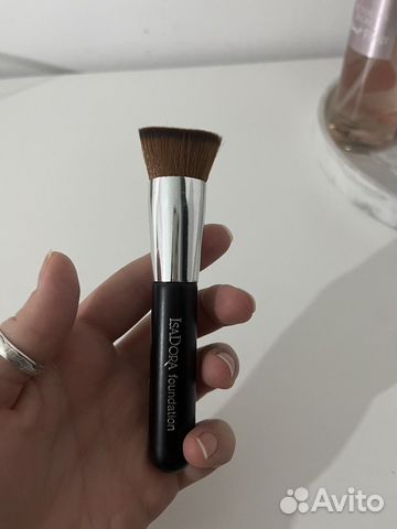 Кисть для тона и пудры ISA dora