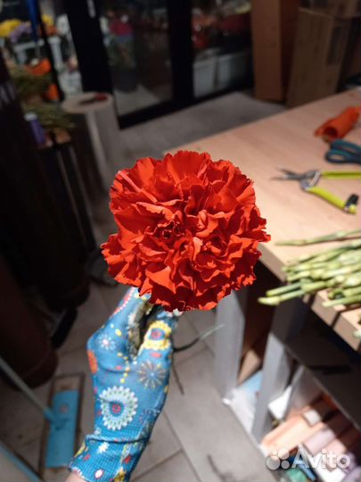 Помощник флориста