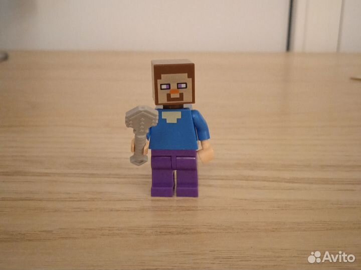 Лего человечек из майнкрафта