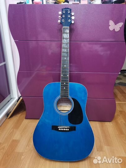 Акустическая гитара