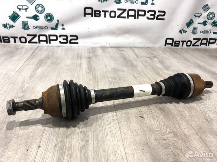 Привод передний левый Peugeot 308 EP6 2010