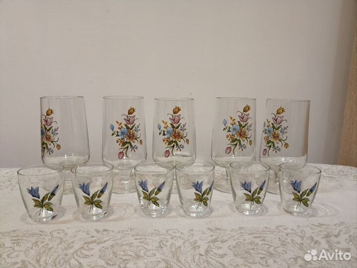 Стеклянные стаканы