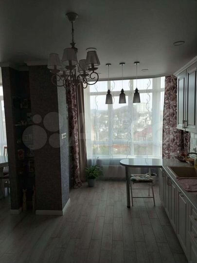 5-к. квартира, 108 м², 5/5 эт.