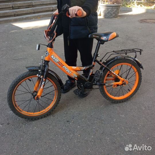 Детский велосипед 16