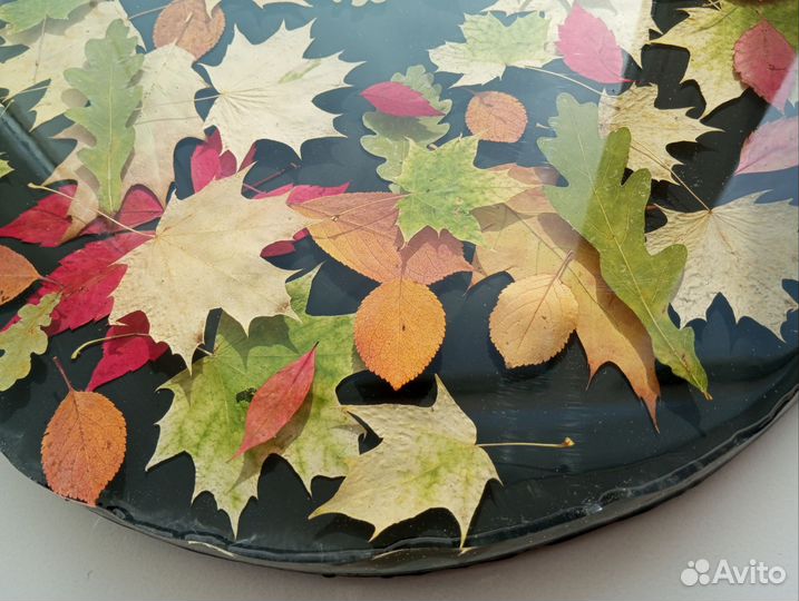 Сервировочное блюдо из эпоксидной смолы