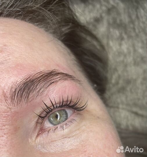 Окрашивание бровей и ламинирование ресниц